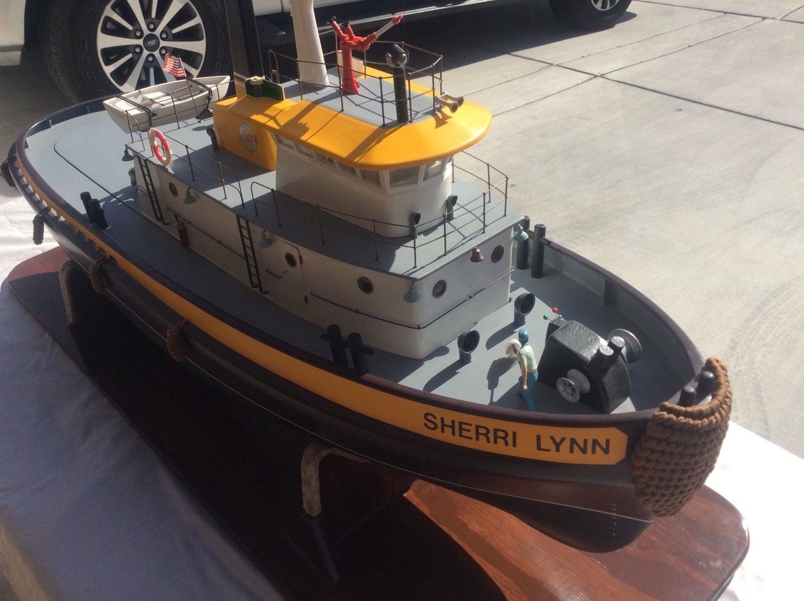 Notre Top 5 des plus beaux modèles de remorqueurs radio télécommandés ! 